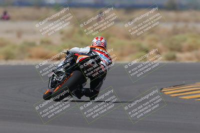 media/Sep-11-2022-SoCal Trackdays (Sun) [[81b7e951af]]/Turn 5 (1110am)/